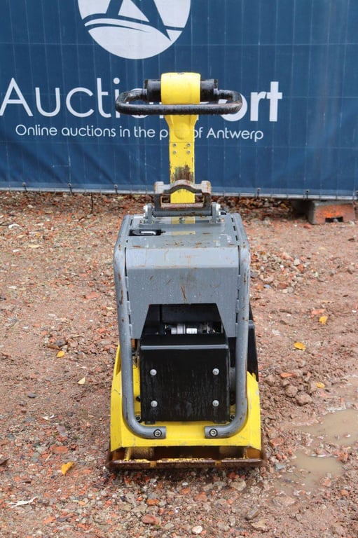 Vibrating plate Wacker Neuson DPU3050 Diesel 4.2kW 2016 2016 Neuson DPU3050 2016 1 image 7