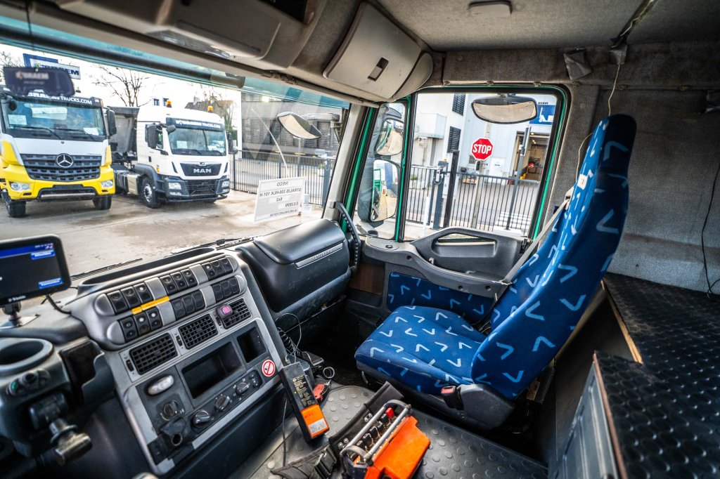 IVECO STRALIS 330 - MKG 151 HP A3 2012 E63899 STRALIS 330 - MKG 151 HP A3 2012 1 image 13
