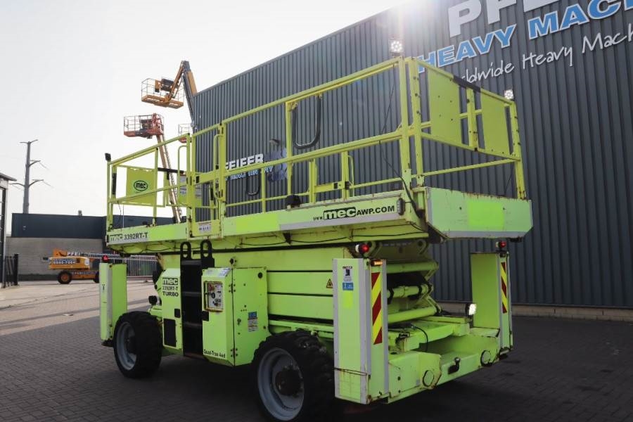 MEC 3392RT-T Diesel, 4x4 Drive, 12m Working Height, 12 2015 MEC - 3392RT-T - 61259 3392RT-T Diesel, 4x4 Drive, 12m Working...