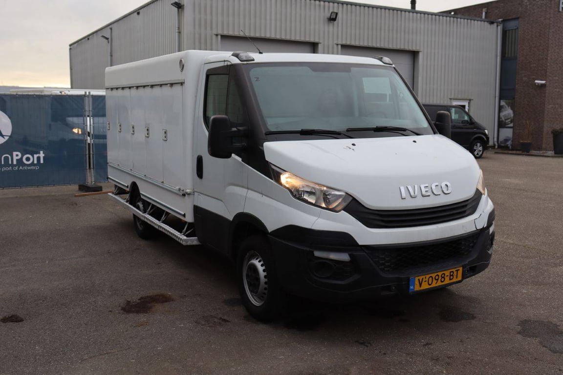 Iveco Daily 35S12 Diesel Box Truck 2016 2016 Daily 35S12 2016 1 image 5