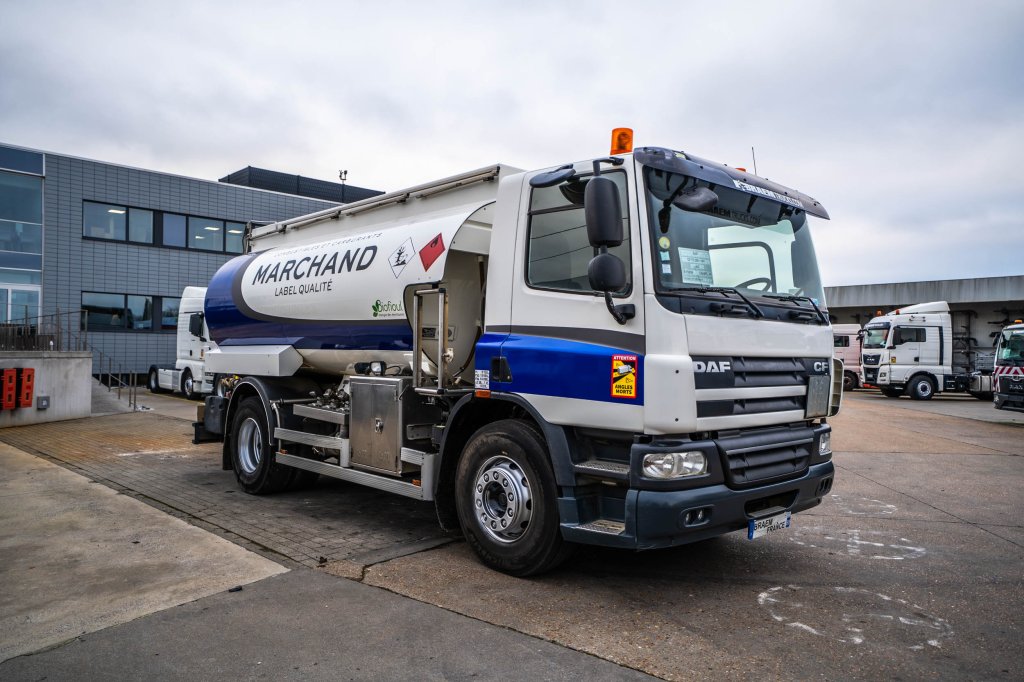 DAF CF 75 360 +ALU MAGYAR 13.500L /4COMP + INTARDER 2012 E65096 DAF 75 360 +ALU MAGYAR 13.500L /4COMP + INTARDER 2012 1 im...