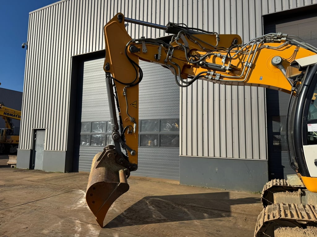 Liebherr R920LC 2014 00033680 R920LC 2014 1 image 15