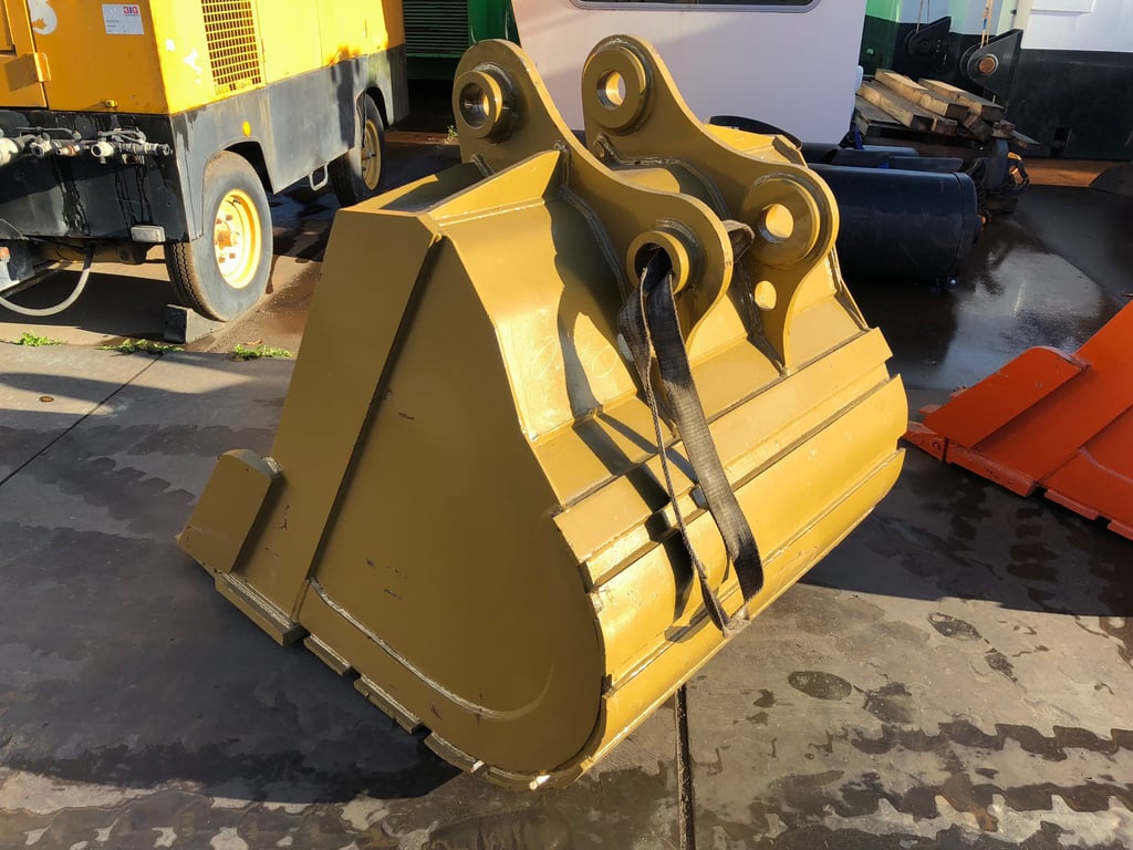 Caterpillar 325B 47 inch HDBucket 2021 00028245 325B 47 inch HDBucket 2021 0 image 3