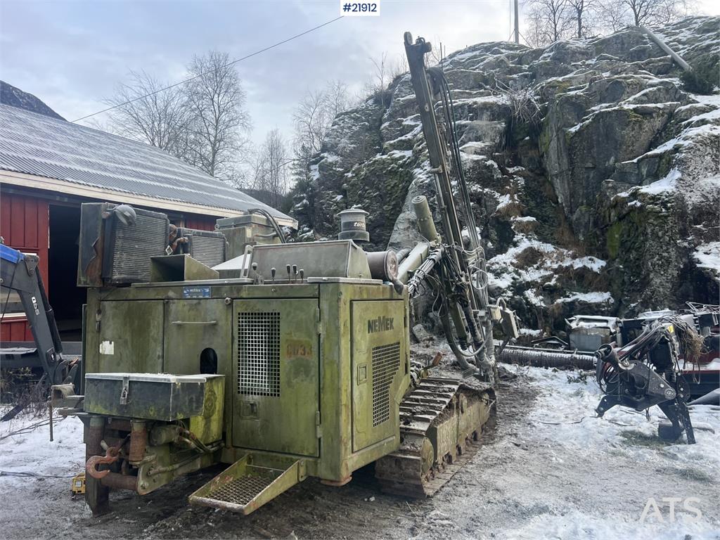 Nemek 503 TXI drilling rig w/ low hours for age 1996 21912 Nemek 503 TXI drilling rig w/ low hours for age 1996 1 image 2