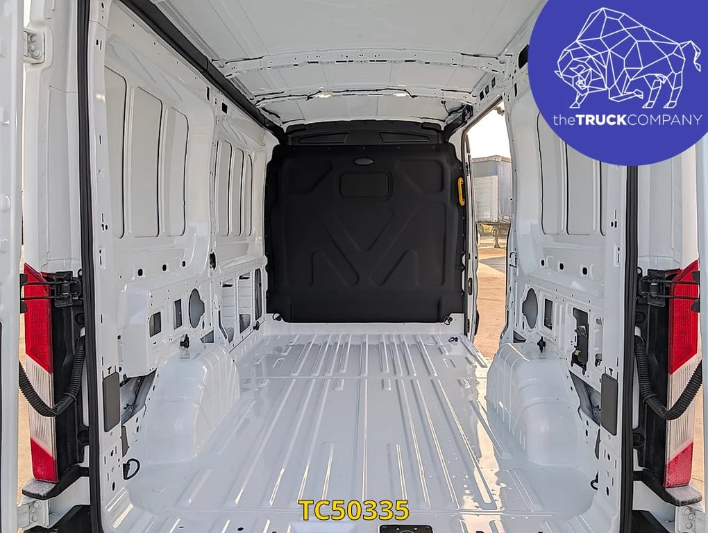 Ford Transit 130 l2h2 bv auto 2025 TC50335 Transit 130 l2h2 bv auto 2025 0 image 14