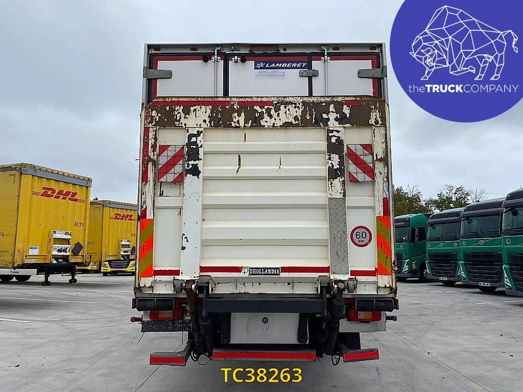 Volvo FM 330 2013 TC38263 FM 330 2013 1 image 3