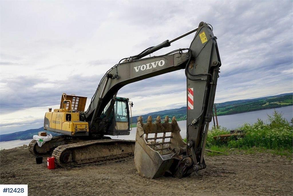 Volvo EC240CL Crawler Excavator with 2 Buckets 2008 12428 EC240CL Crawler Excavator with 2 Buckets 2008 1 Crawler Excavato...