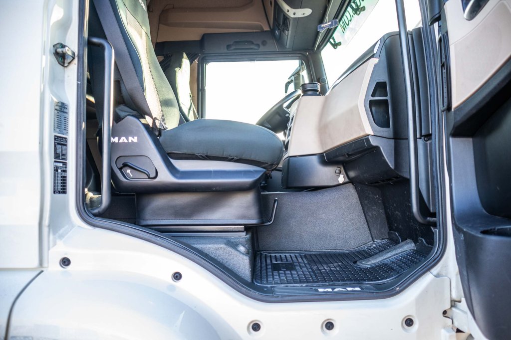 MAN TGS 35.420 BL-8X4-4 +HIAB 188 E-2 2019 E62785 TGS 35.420 BL-8X4-4 +HIAB 188 E-2 2019 1 image 8
