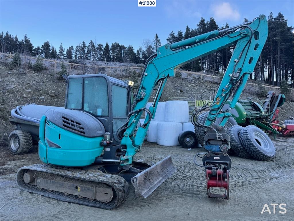 Kobelco SK55SRX-6 with Rototilt and 3 buckets. 2330 hours! 2018 21888 SK55SRX-6 with Rototilt and 3 buckets. 2330 hours! 2...