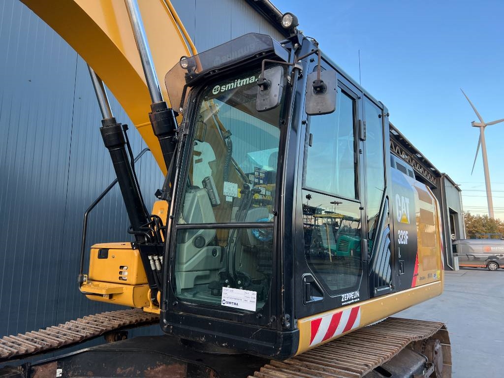 CAT 323F L 2016 208897 323F L 2016 1 Crawler Excavators image 6