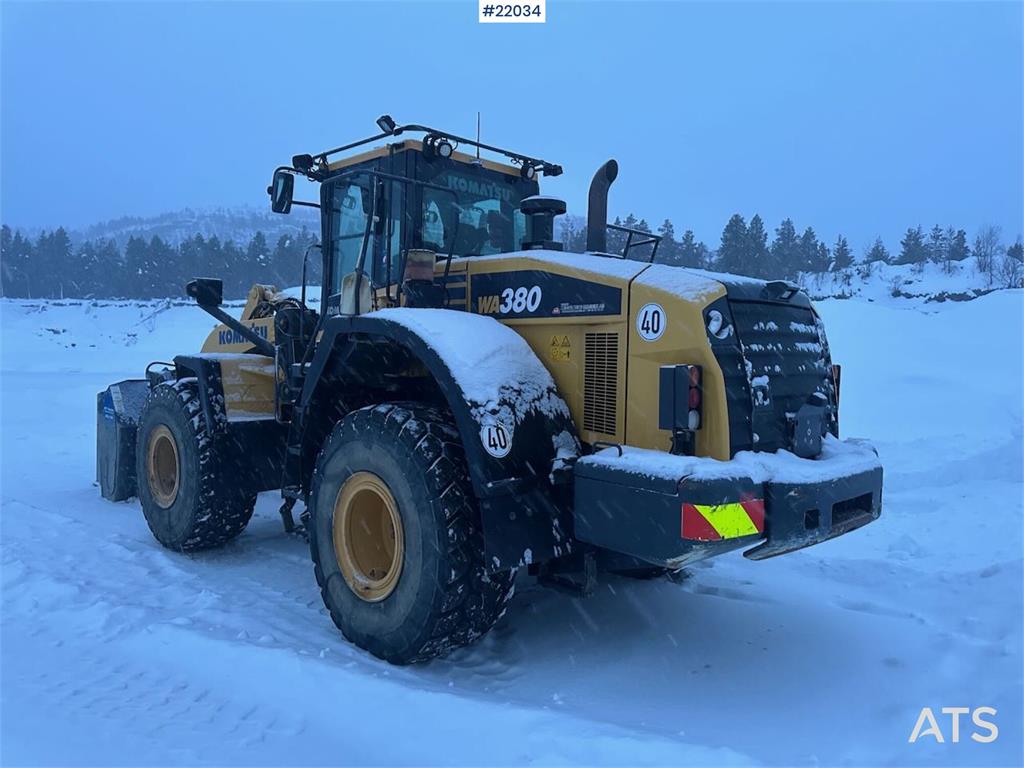 Komatsu WA380-7 wheel loader w/ bucket, scale, summer and 2016 22034 WA380-7 wheel loader w/ bucket, scale, summer and 201...