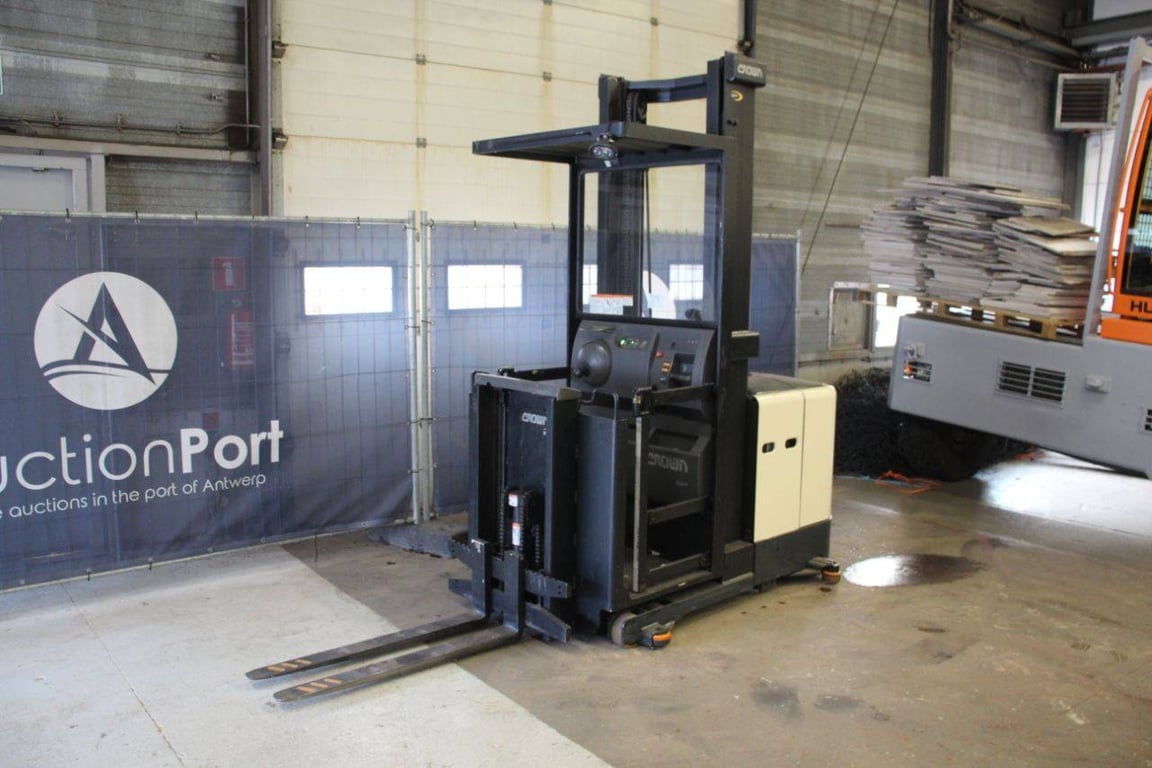 Heavy machinery product image - Image 8 of 15