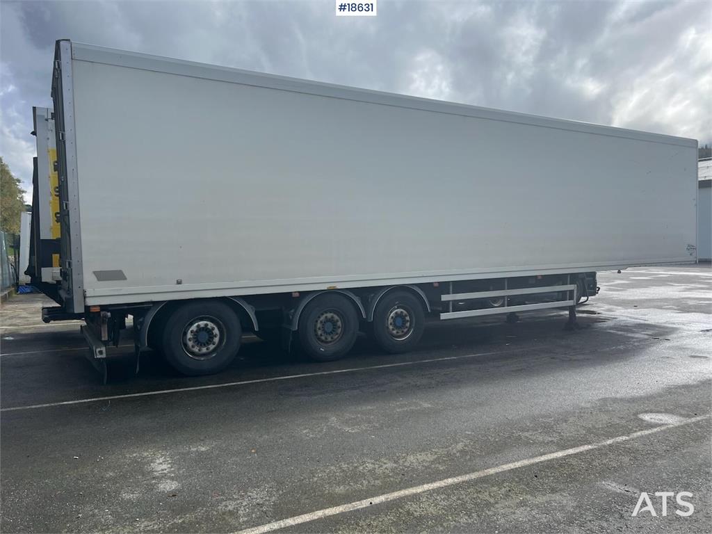 NTM 3 axle semi-trailer w / full side opening 2010 18631 NTM 3 axle semi-trailer w / full side opening 2010 1 Box semi-tra...