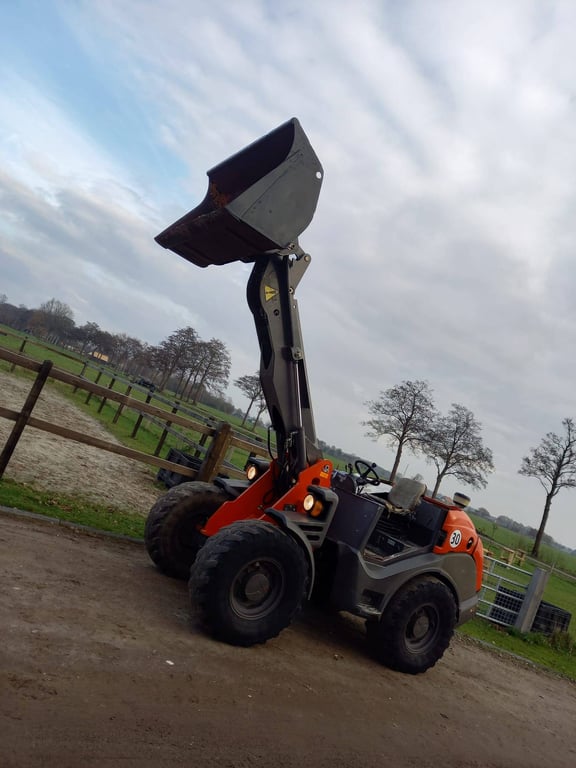 Wheel loader Ahlmann AX100 Diesel 49kW 2009 2009 AX100 2009 1 image 14