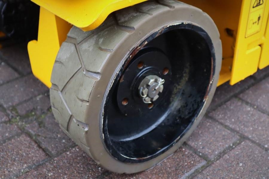 JCB S1930E Valid inspection, *Guarantee! 8m Working He 2018 JCB - S1930E - 61449 S1930E Valid inspection, *Guarantee! 8m W...