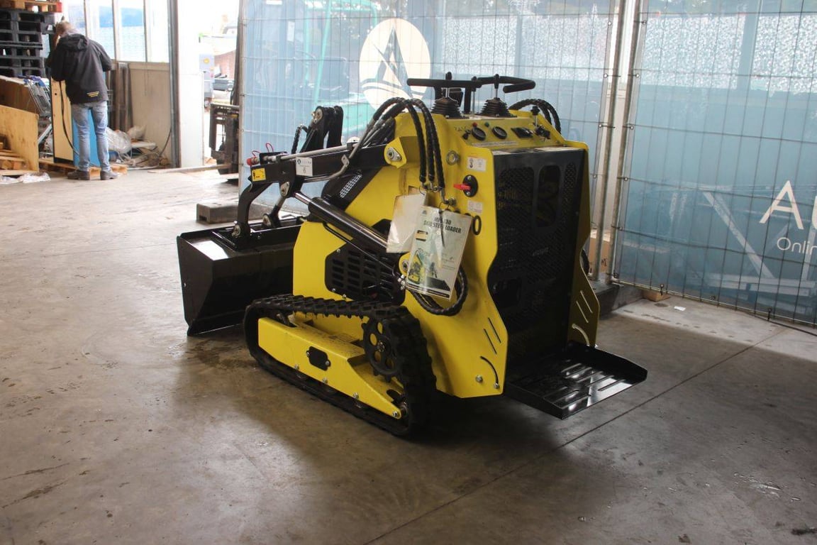 Skidster Machpro MPS330 Petrol 13.5hp New Machpro MPS330 0 image 3