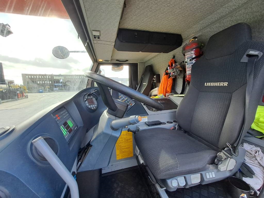 Liebherr LTM1095-5.1 2014 ATR-1994 LTM1095-5.1 2014 1 Mobile Cranes image 10