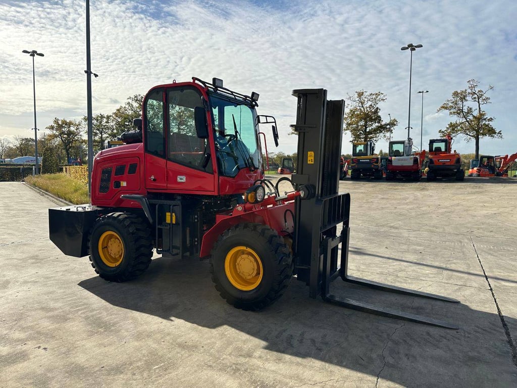 Rough Terrain Forklift KUL RTF-3500 Diesel 2025 New 2025 Onbekend RTF-3500 2025 0 Rough Terrain Forklift image 3