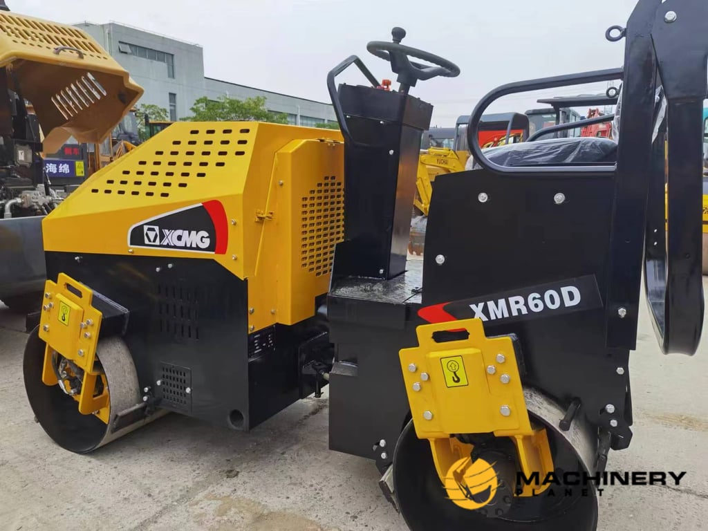 XCMG XMR60D Road Roller Used Good Condition For Sale XMR60D 2020 1 image 4