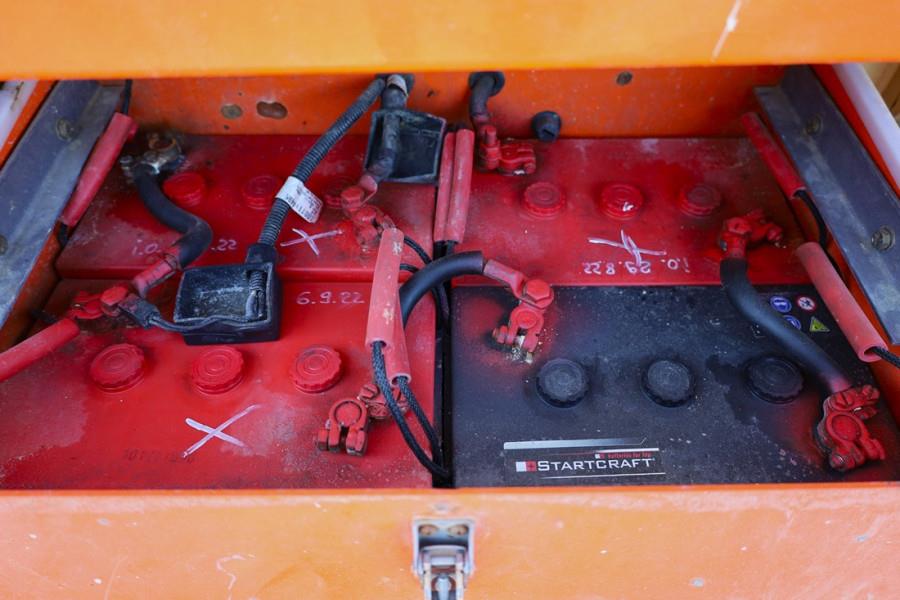 JLG 4069LE Electric, 14.2m Working Height, 360kg Capac 2012 JLG - 4069LE - 90288 4069LE Electric, 14.2m Working Height, 36...