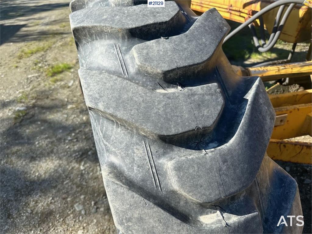 Nordverk 130 HVT grader w/ extra tires on rim. WATCH VIDEO. 1972 21129 Nordverk 130 HVT grader w/ extra tires on rim. WATC...