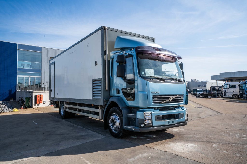 VOLVO FL 240 (18t) + DHOLLANDIA 1.5T 2006 E64313 FL 240 (18t) + DHOLLANDIA 1.5T 2006 1 image 8
