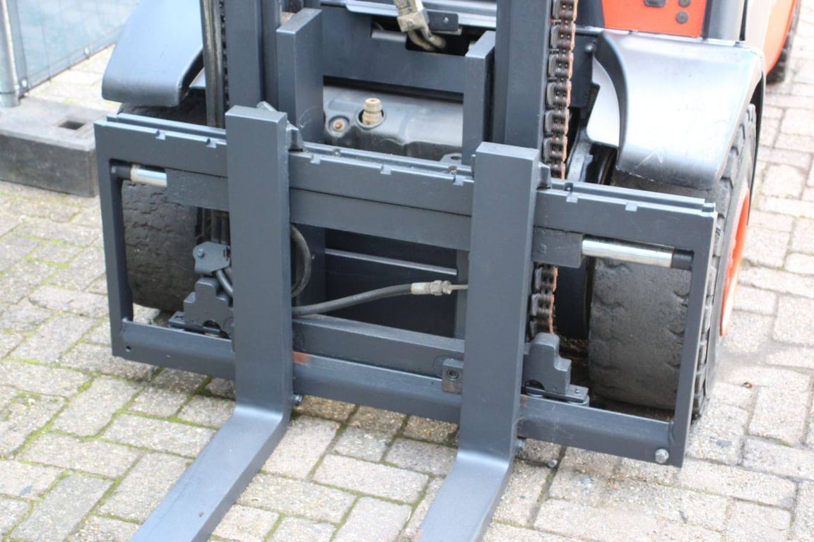 Heftruck Linde H30D-02 Diesel 3000kg 3.65m 2015 2015 H30D-02 2015 1 Forklift image 10