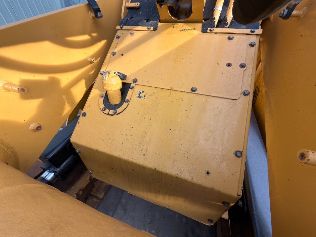CAT 963K 2016 210942 963K 2016 1 image 15
