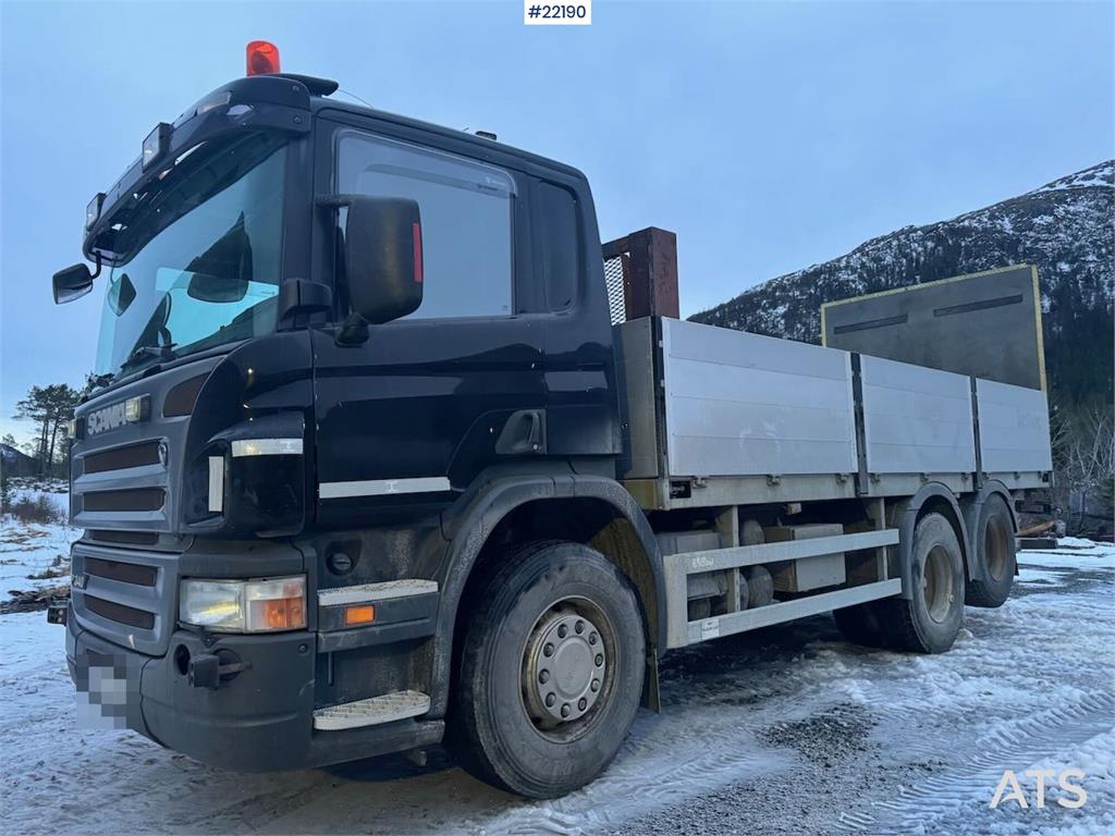 Scania P340 flatbed truck with tail lift – only 155,000 k 2005 22190 P340 flatbed truck with tail lift – only 155,000 k 20...
