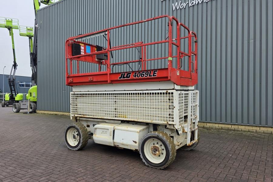 JLG 4069LE Electric, 14.2m Working Height, 360kg Capac 2008 JLG - 4069LE - 90380 4069LE Electric, 14.2m Working Height, 36...
