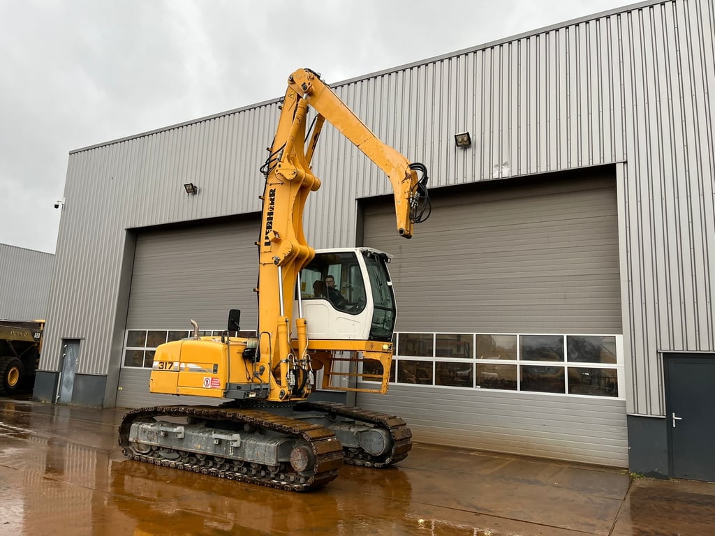 Liebherr R317 Litronic Material Handler 2011 00031683 R317 Litronic Material Handler 2011 1 image 7