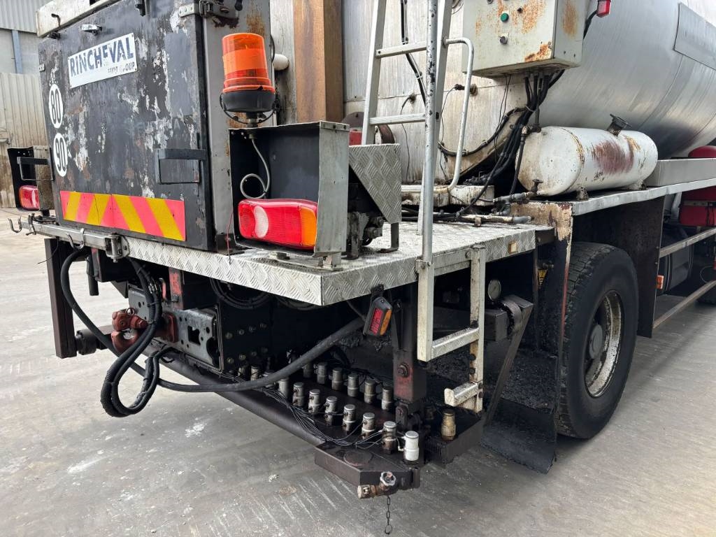 Renault Rincheval - 9.000 Liter 2000 207865 Renault Rincheval - 9.000 Liter 2000 1 image 12