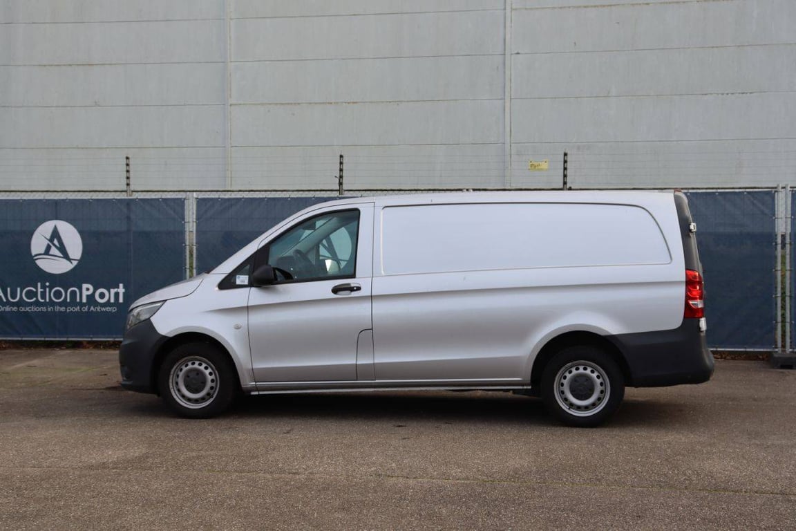 Mercedes-Benz Vito 114 CDI Diesel 2016 Van 2016 Vito 114 CDI 2016 1 image 3