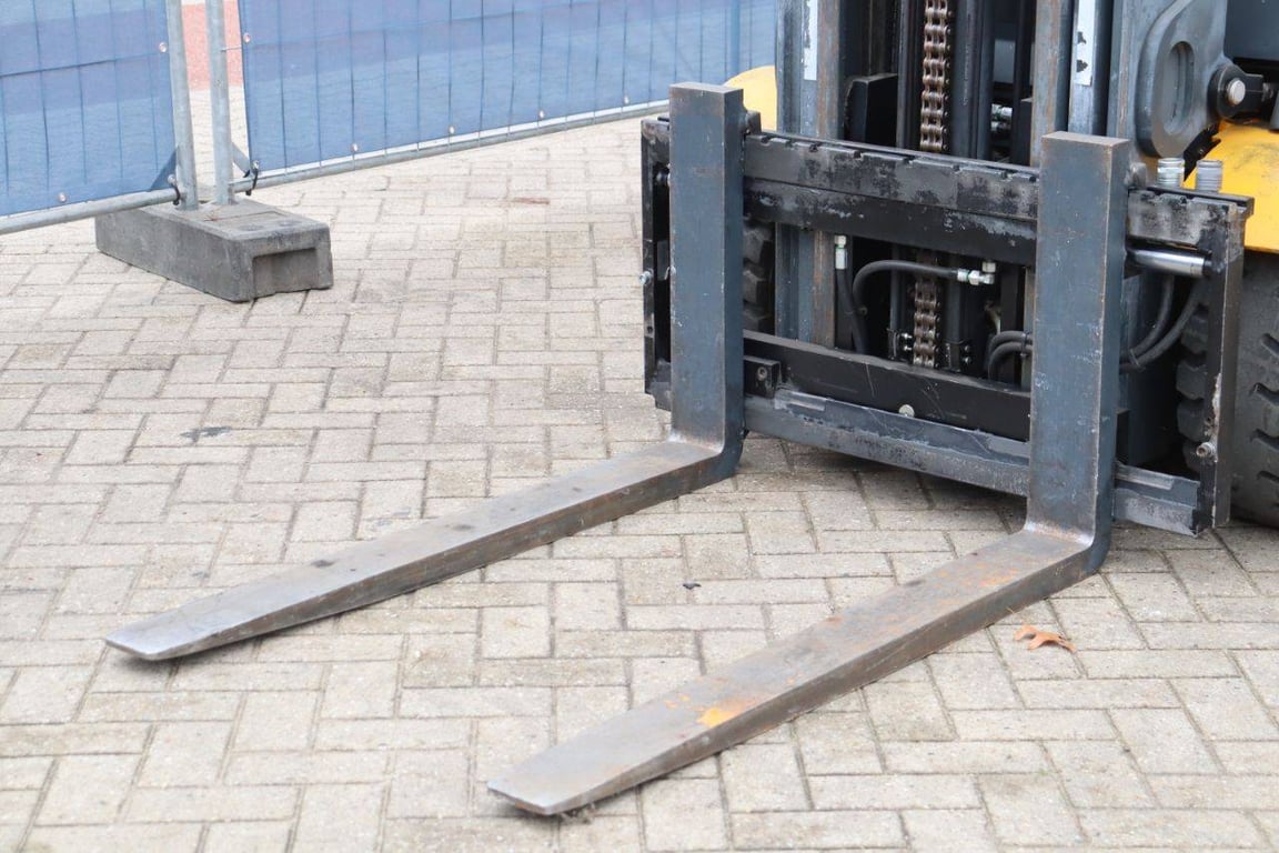 Forklift Jungheinrich EFG430 Electric 1960kg 5m EFG430 1 Forklift image 10