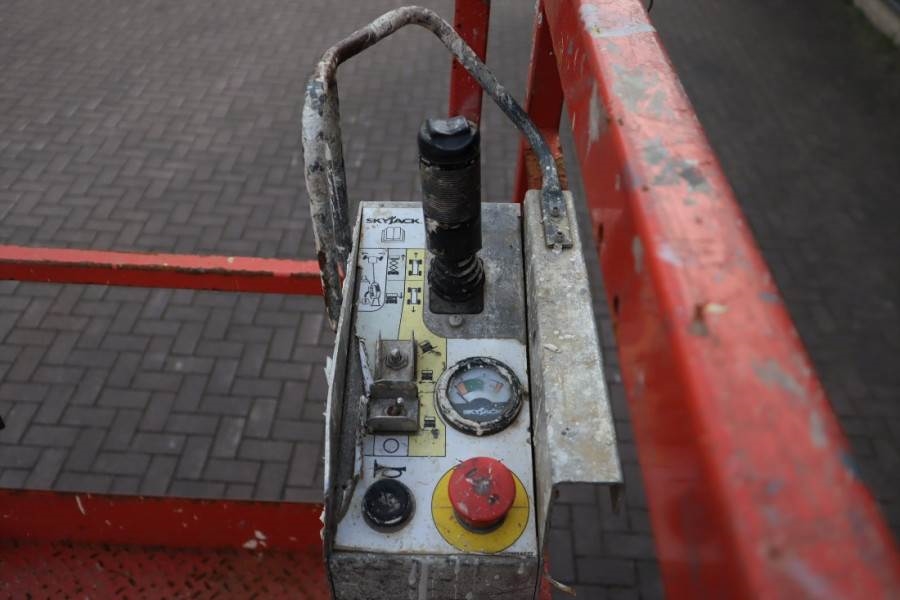 SkyJack SJ4626 ELECTRIC, 10M WORKING HEIGHT, 454KG CAPACIT 2018 SKYJACK - SJ4626 - 61514 SJ4626 ELECTRIC, 10M WORKING HEIG...