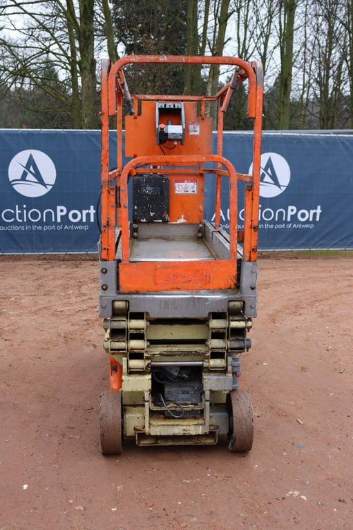 JLG 1930 ES Electric Scissor Lift 7.8m 2008 2008 1930 ES 2008 1 Scissor Lifts image 8