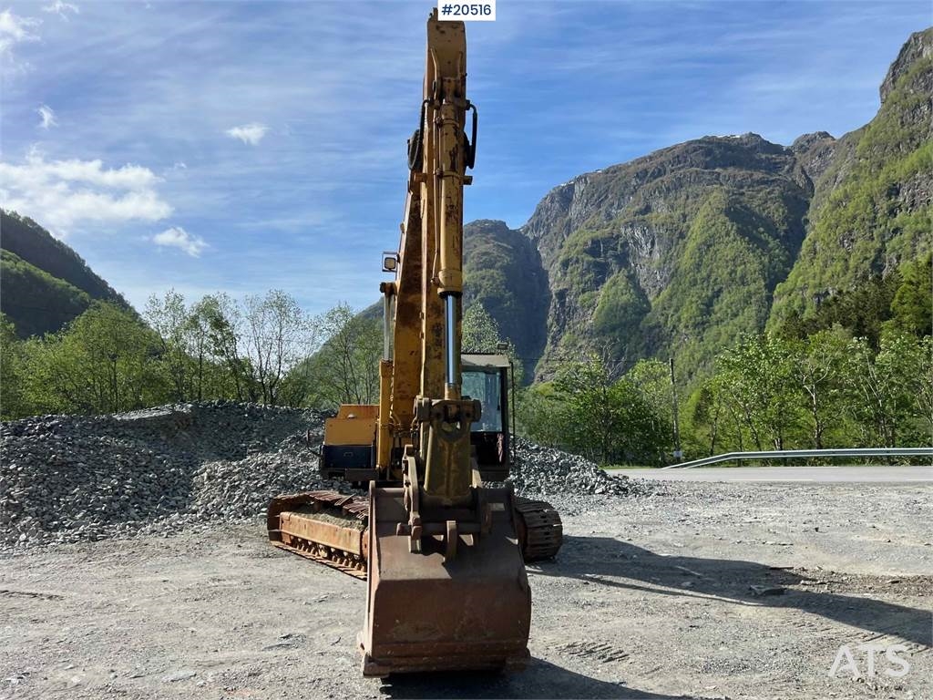 Komatsu PC200-3 Excavator W/ Toothed Bucket. WATCH VIDEO 1998 20516 PC200-3 Excavator W/ Toothed Bucket. WATCH VIDEO 1998 ...