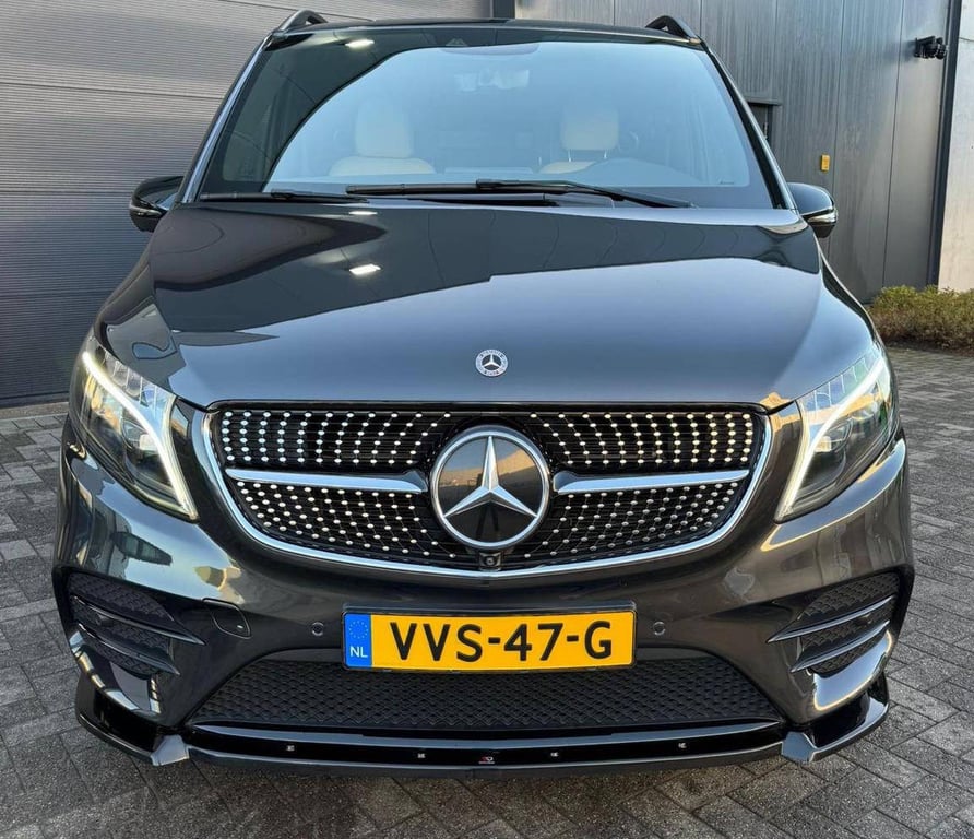 Mercedes-Benz V300 d Automatic business class AMG pack Diesel 2023 2023 V-Klasse (W447) _ V300 d Automatic AMG-pack 2023 1...