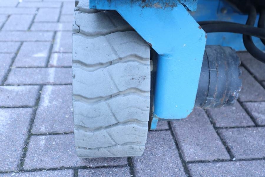 Genie GS1932 Electric, Working Height 7.8 m, 227kg Capac 2013 GENIE - GS1932 - 90015 GS1932 Electric, Working Height 7.8 m...