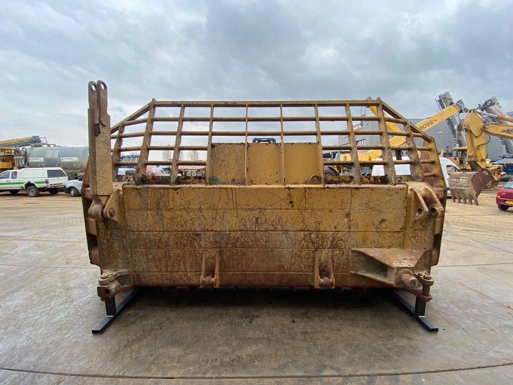 Caterpillar D9U Blade 2020 00030125 D9U Blade 2020 1 image 7