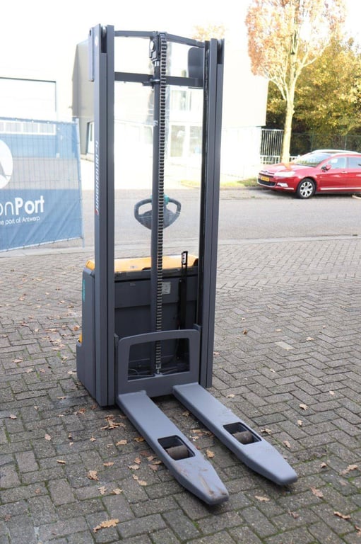Stacker Jungheinrich EJC 112 Electric 1200kg 2016 2016 EJC 112 2016 1 image 7