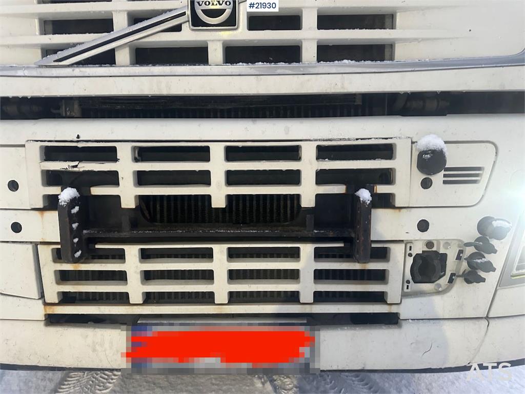 Volvo FH12 snow-plow equipped hook truck with flatbed – 2005 21930 FH12 snow-plow equipped hook truck with flatbed – 2005 ...