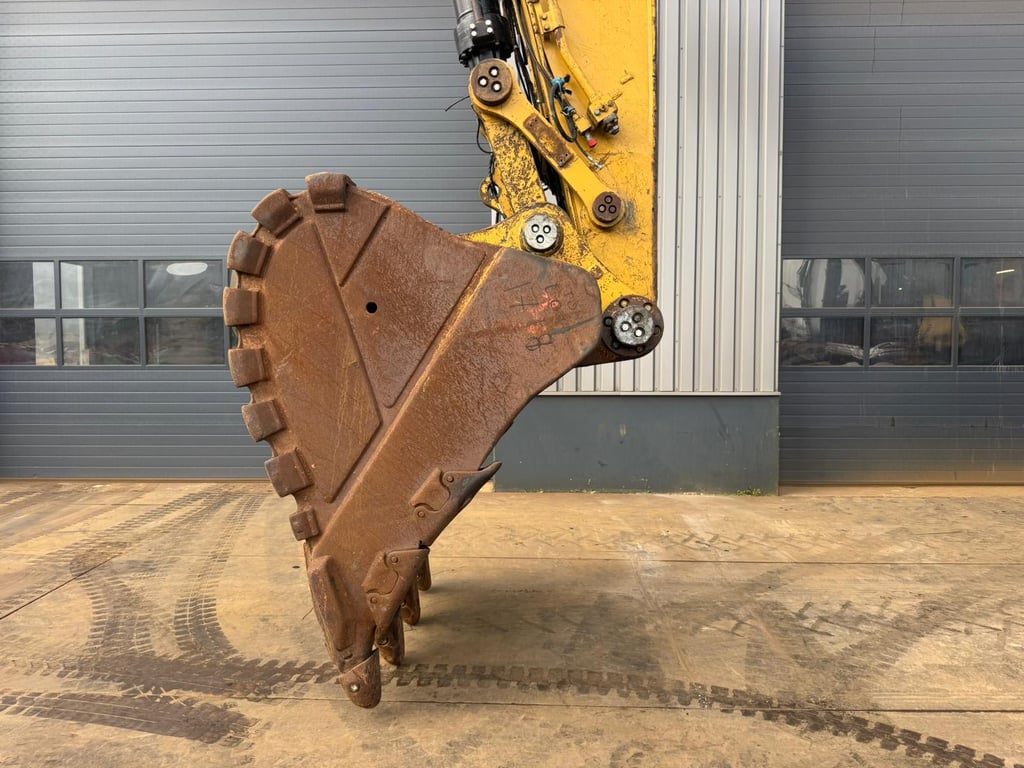 Caterpillar 374FL 2013 00033617 374FL 2013 1 image 9