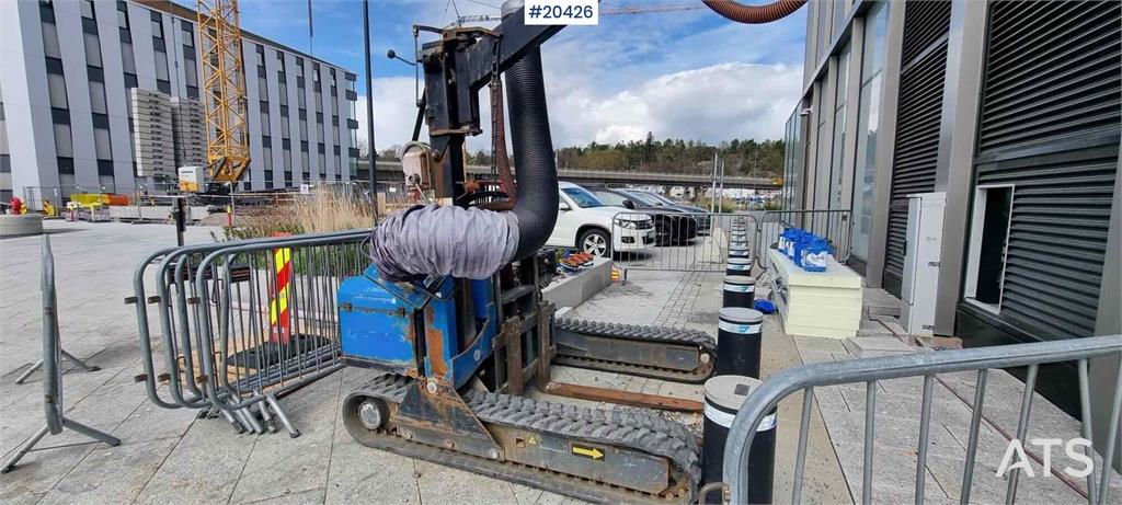 Hinowa TP2000 Vacuum lifter for stone slabs 2011 20426 Hinowa TP2000 Vacuum lifter for stone slabs 2011 1 image 2