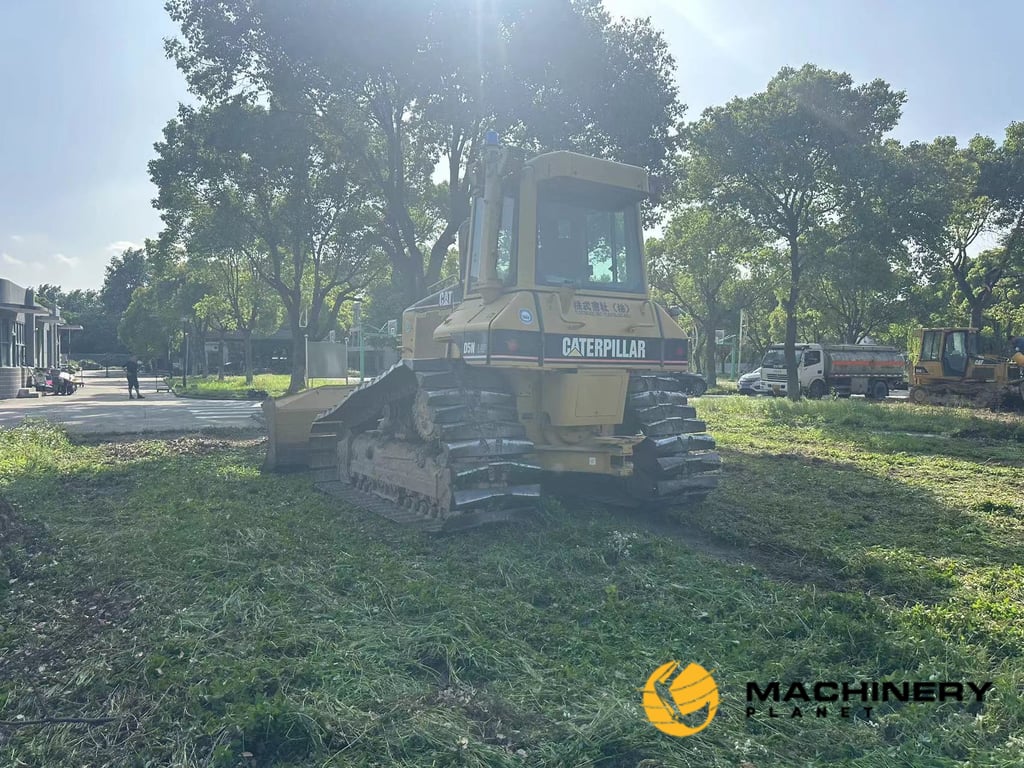 D5N Caterpillar Used Bulldozer good price HOT SALE D5N 2018 1 Dozers image 2