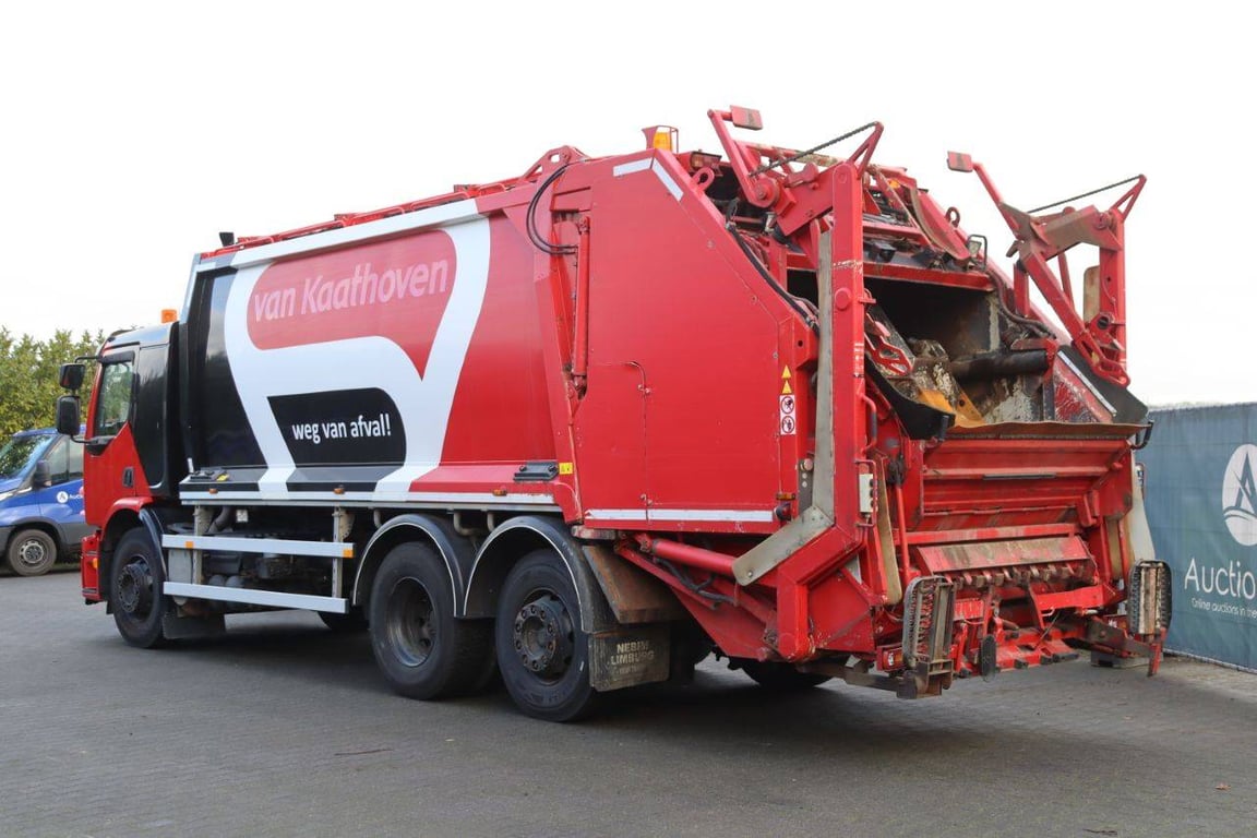 Waste collection truck Volvo FE S 6X2 R Diesel 2007 2007 FE S 6X2 R 2007 1 image 3