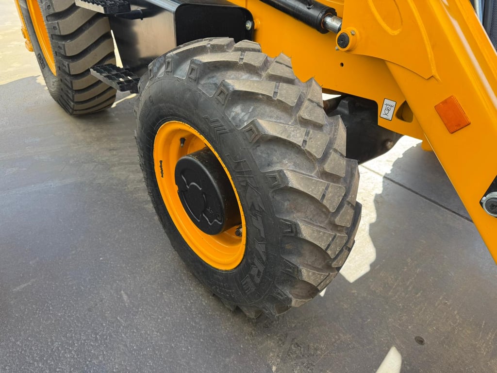 JCB 3DX 4x4 Super with extendable boom 2025 00033287 3DX 4x4 Super with extendable boom 2025 0 image 15