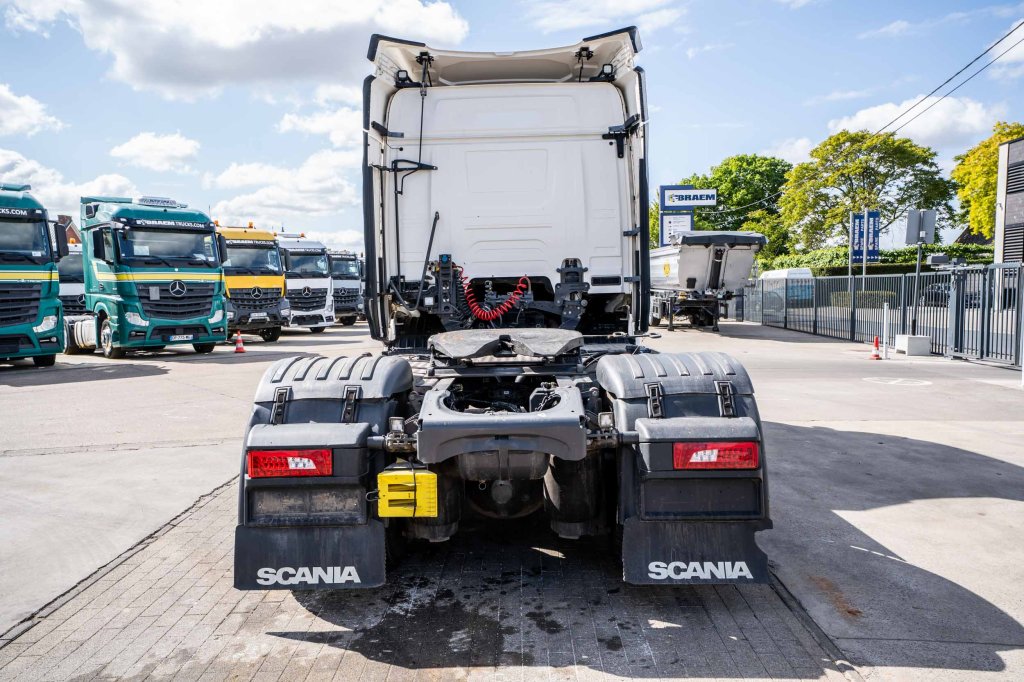 SCANIA R450 + KIPHYDR. 2017 E64012 R450 + KIPHYDR. 2017 1 image 4