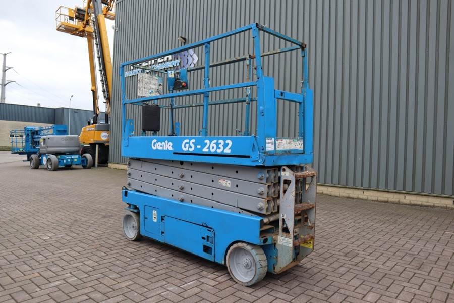 Genie GS2632 Electric, Working Height 10m, 227kg Capacit 2008 GENIE - GS2632 - 62677 GS2632 Electric, Working Height 10m, ...