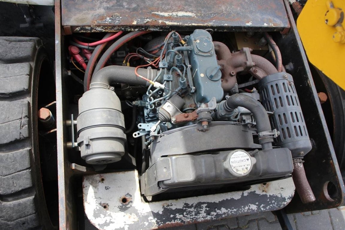 Niftylift HR 15 NDE Electric/Diesel Telescopic Boom Lift 2005 2005 Niftylift HR 15 NDE 2005 1 image 12